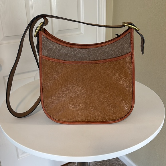 Coach Emery crossbody leather adjustable strap color “light saddle elm” - Picture 2 of 16